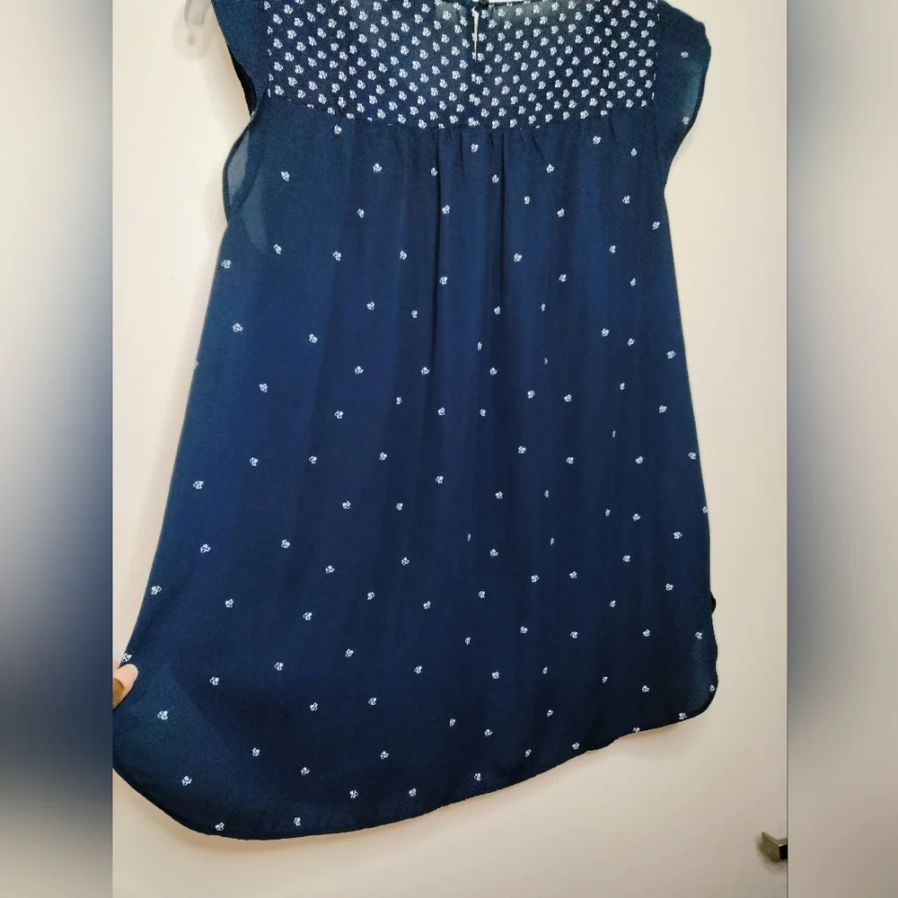 Loft (Size S) Navy Blue & White Print Butterfly Cap Sleeves Blouse